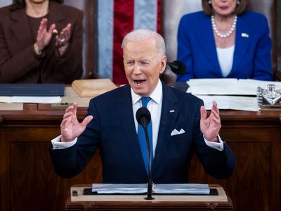 美国总统乔·拜登（Joe Biden）在2022年3月1日在美国国会议会议会大厦的众议院议会的国会联席会议上发表了国际电联的讲话。